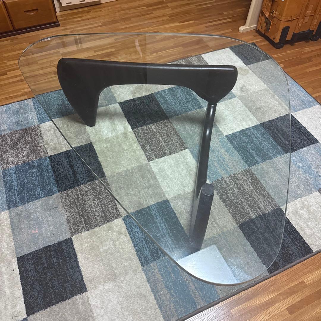 イサムノグチ　ダイニングテーブル