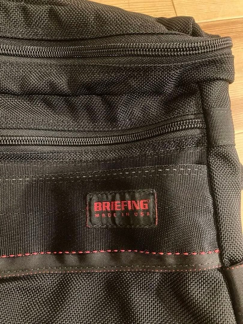 ブリーフィング　メッセンジャーバッグ　DUNE