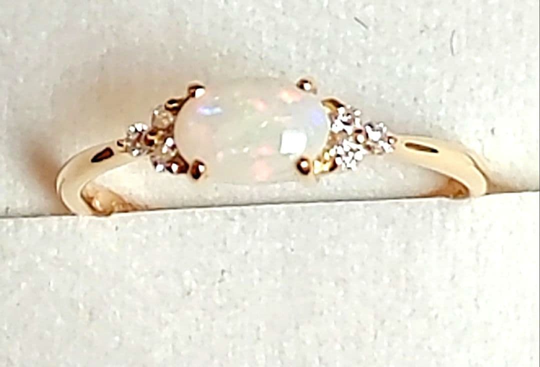 新品半額以下BIZOUX豪州産オパール×ダイヤ フラヴィリング K18YG10号