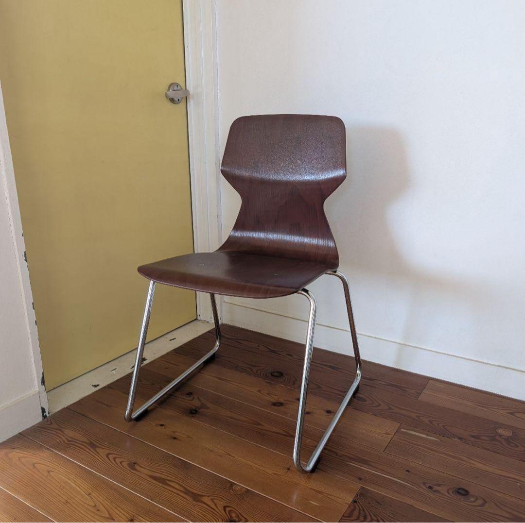 vintage ブラウン木製スタッキングチェア レトロ