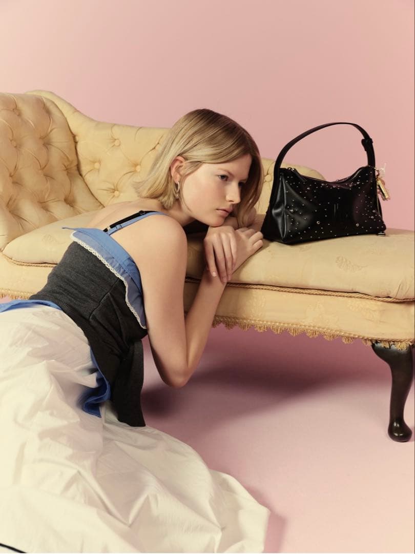 ねむい｜Lily Brown レイヤードカップイントップス