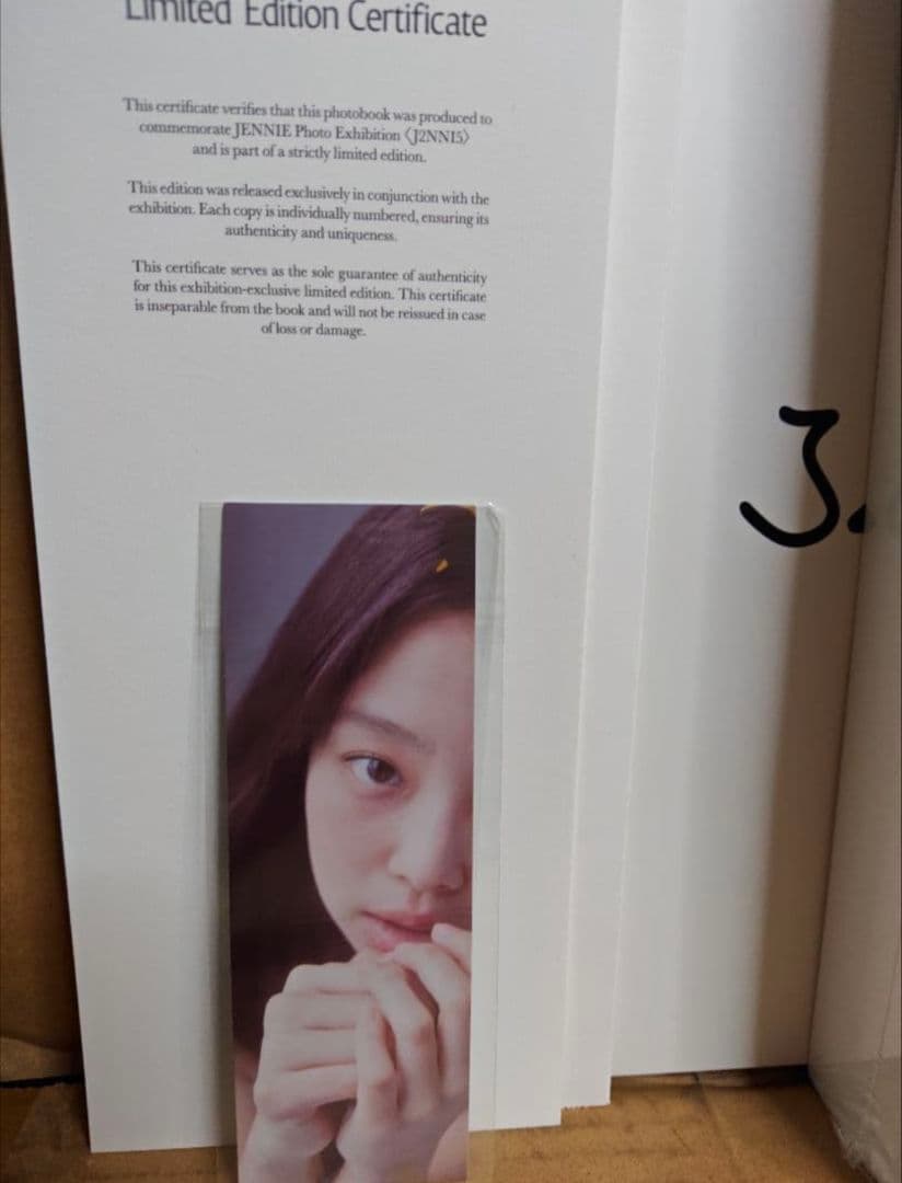 JENNIE J2NNI5 写真展 ジェニ 写真集 フォトブック　特典付き