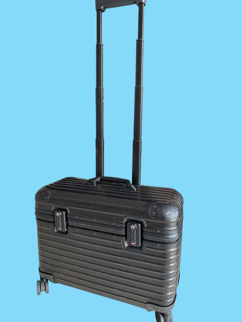 Rimowa リモワ オリジナル パイロットケース ブラック アルミ 機内持込可