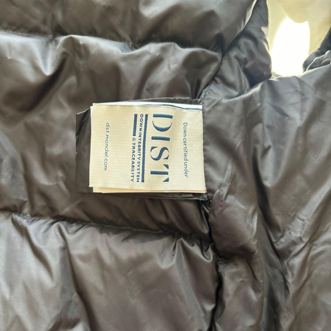 【美品】値下げ中！MONCLER ブラック ダウンベスト フード付き