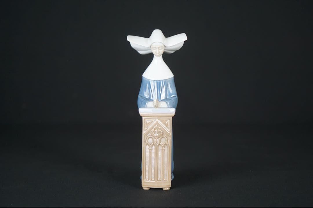リヤドロ LLADRO 瞑想 5502 修道女 廃版 希少