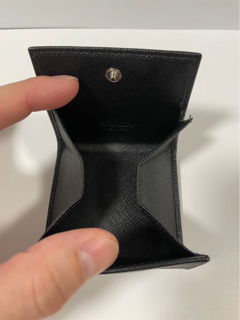 PRADA プラダ サフィアーノレザー トライアングル ケース