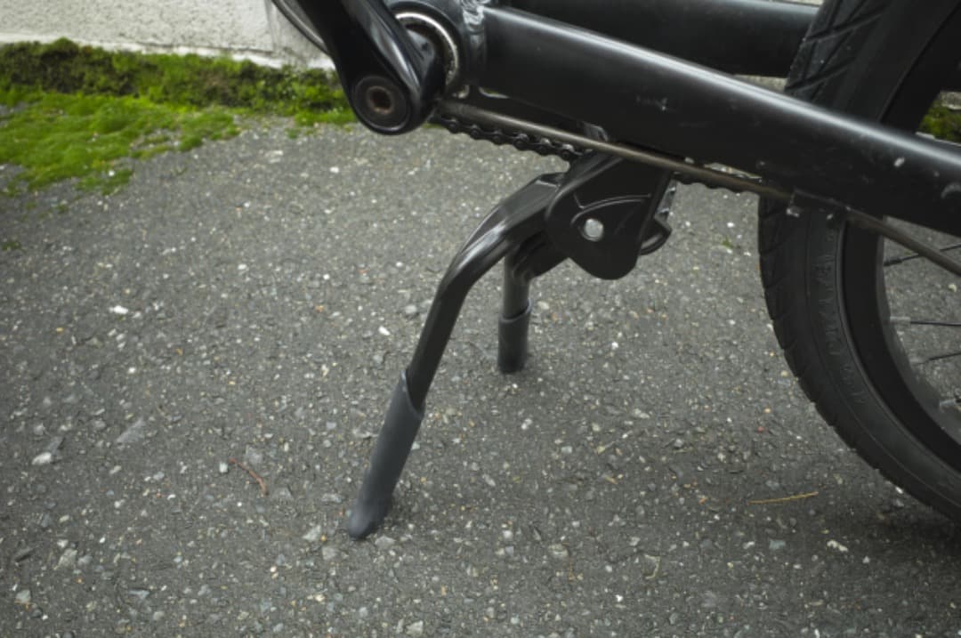 【福岡市現地引取限定】センタースタンド付き！内装３段ミニベロ