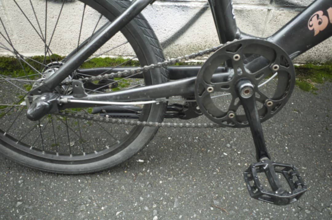 【福岡市現地引取限定】センタースタンド付き！内装３段ミニベロ