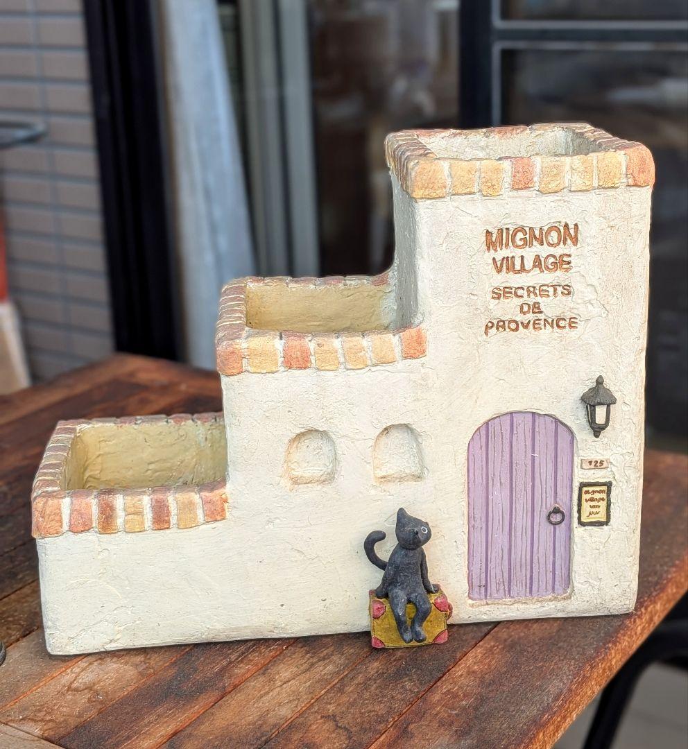 とっても可愛い！！猫ちゃんのオシャレな階段プランター 　セトクラフト