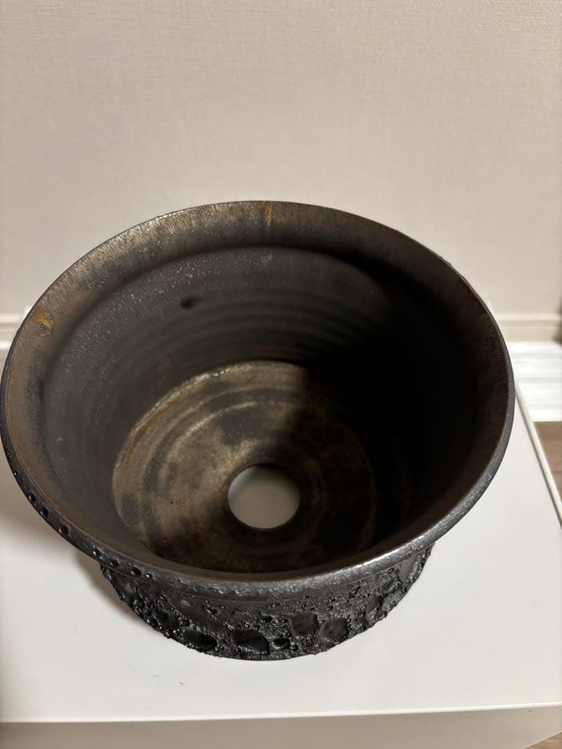 カタチ製作所　Mederu pot バレル Lサイズ クレーターブラック