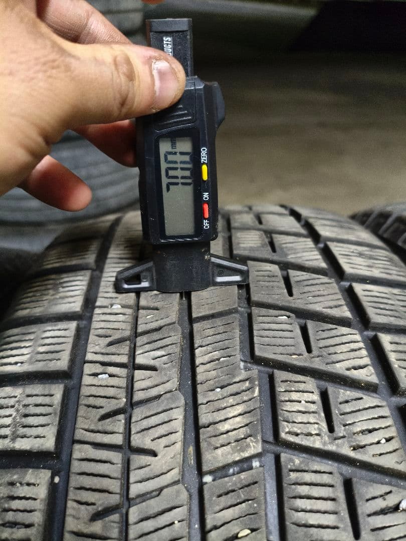 225/45R18 YOKOHAMA ice GUARD IG60 4本