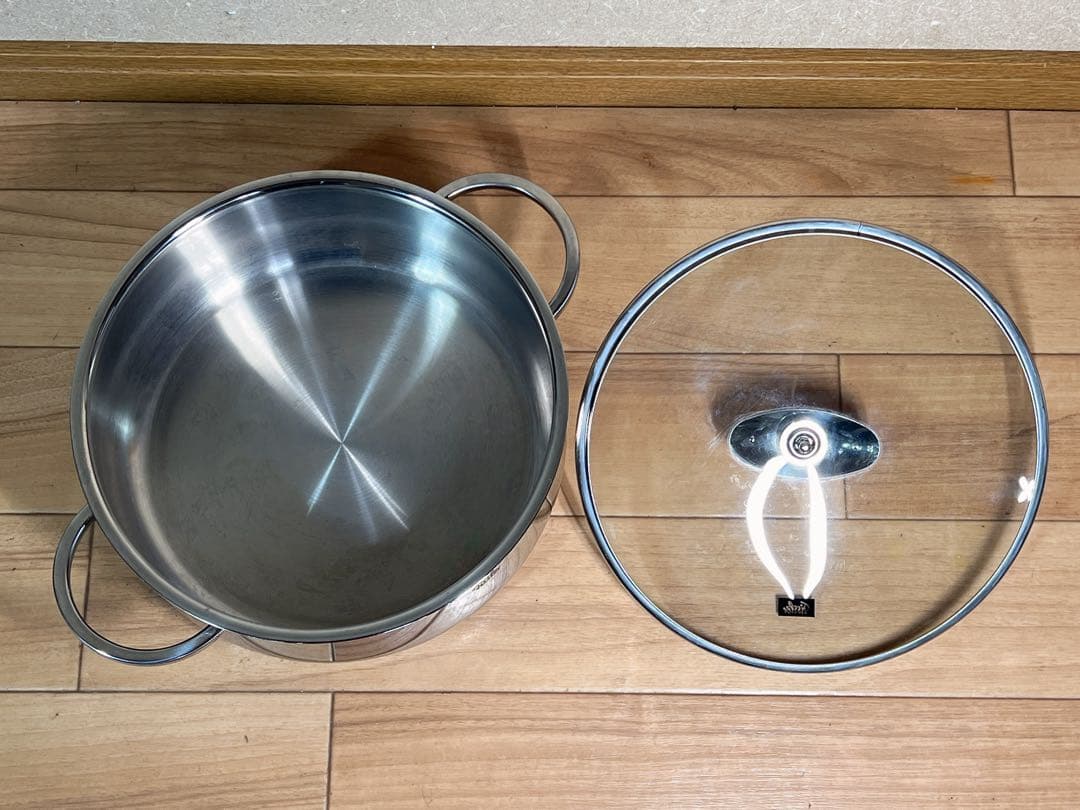 Fissler ガラス蓋付きステンレス鍋 （IH非対応）