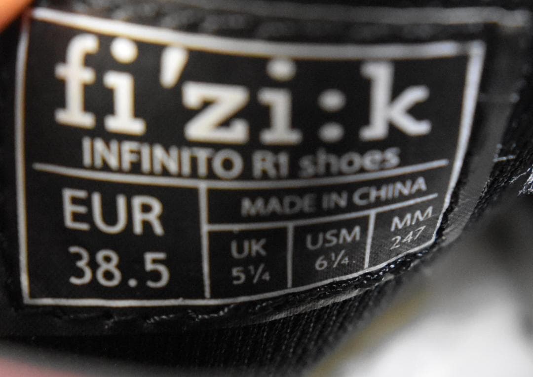Fizik R1 INFINITO シューズ size:EUR：38.5 黒/赤