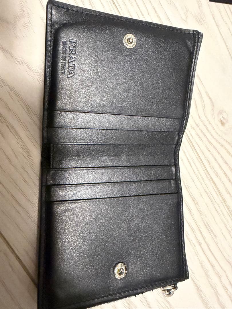 【中古】PRADA ブラック 二つ折り財布