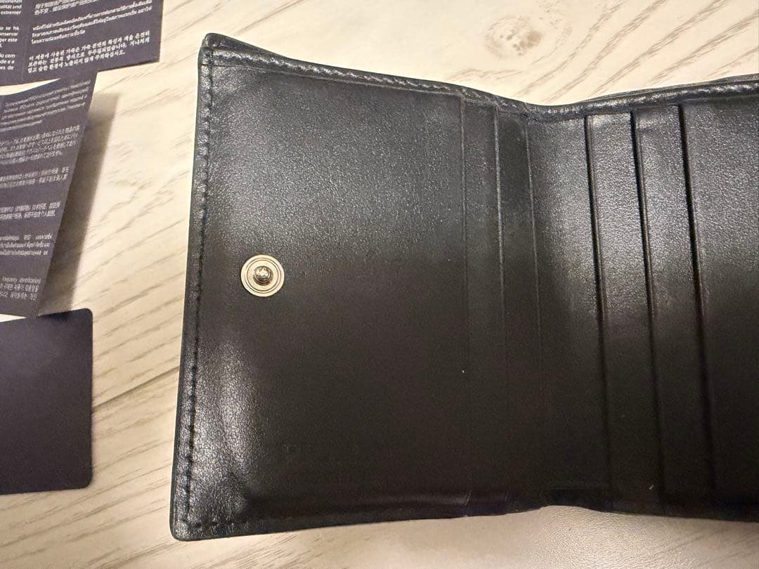 【中古】PRADA ブラック 二つ折り財布