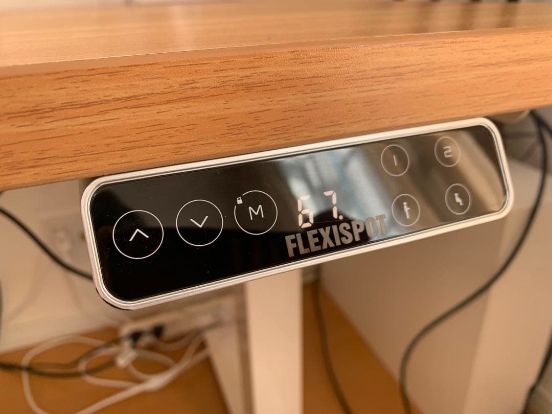 ［洋服屋gentle様］電動昇降デスクFLEXISPOT E7 天板付き
