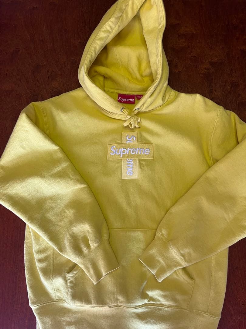 Supreme クロスボックスロゴ