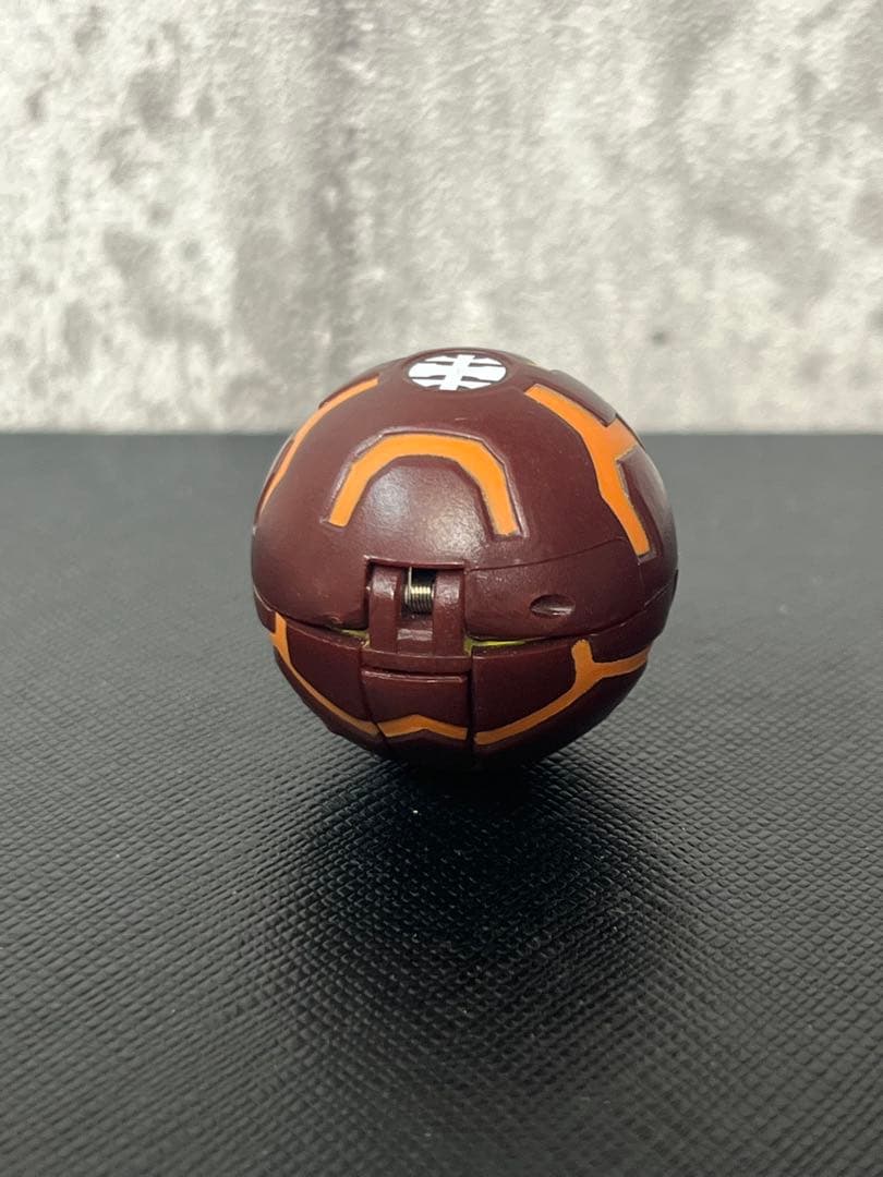 初期爆丸 ジャガーノート　土属性　希少