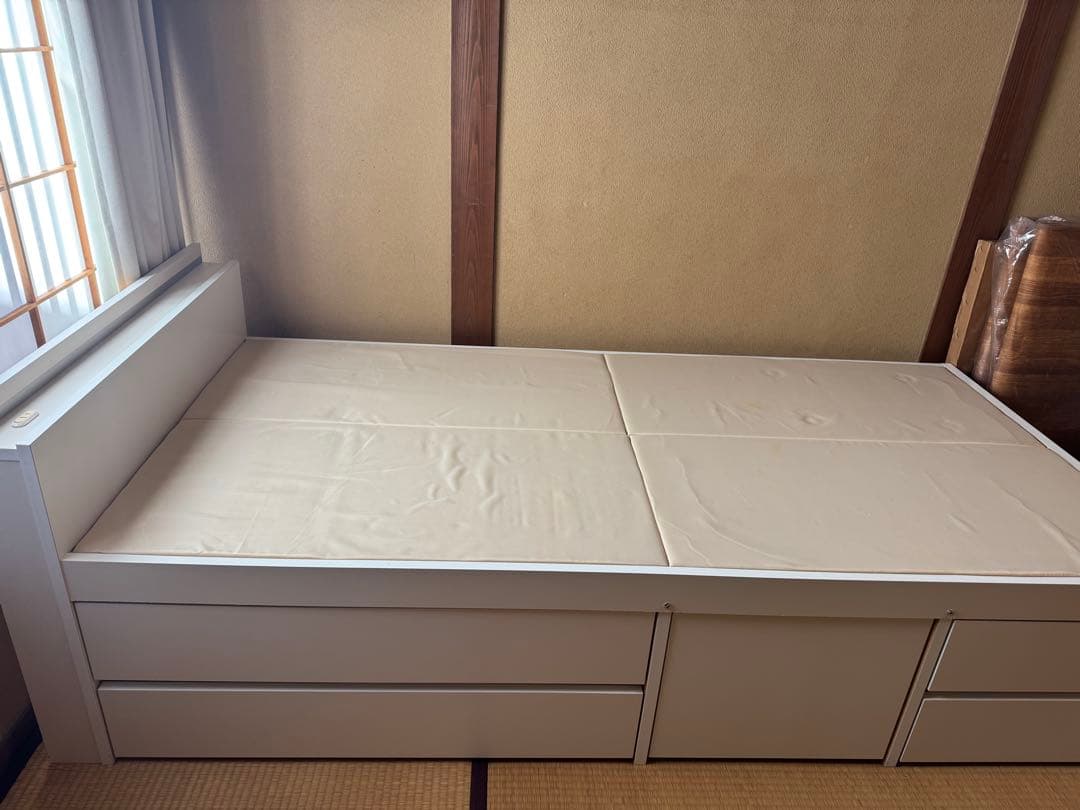 ホワイト シングルベッドフレーム 引き出し付き・直接引き渡し可能（東京・杉並区）
