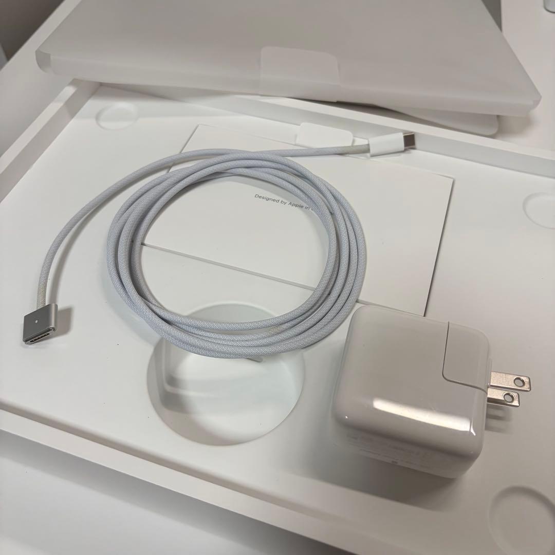 【2025年購入】MacBook Air M2 2022 16GB 256SSD