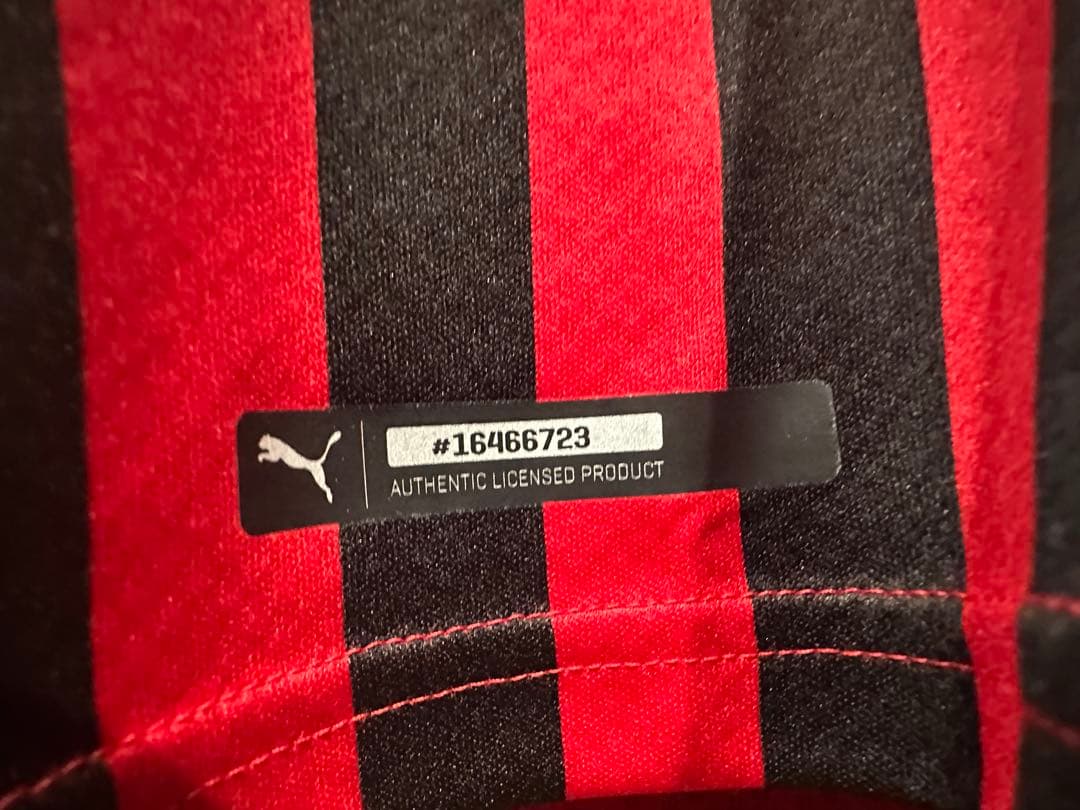 ACミラン IBRAHIMOVIĆ 21番 シャツ Mサイズ