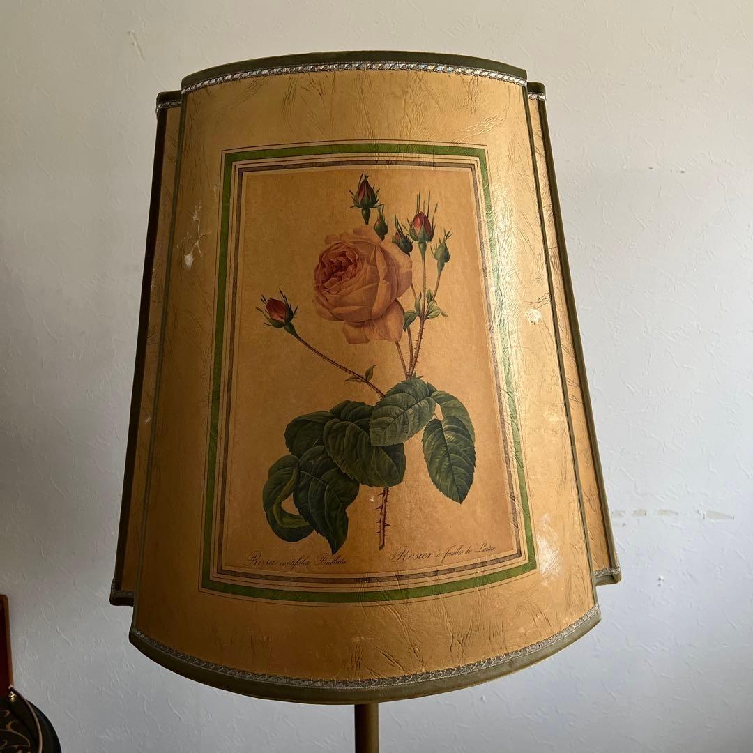 k112r111 フロアランプ ルドゥーテローズ 大きなシェードが特徴的な逸品