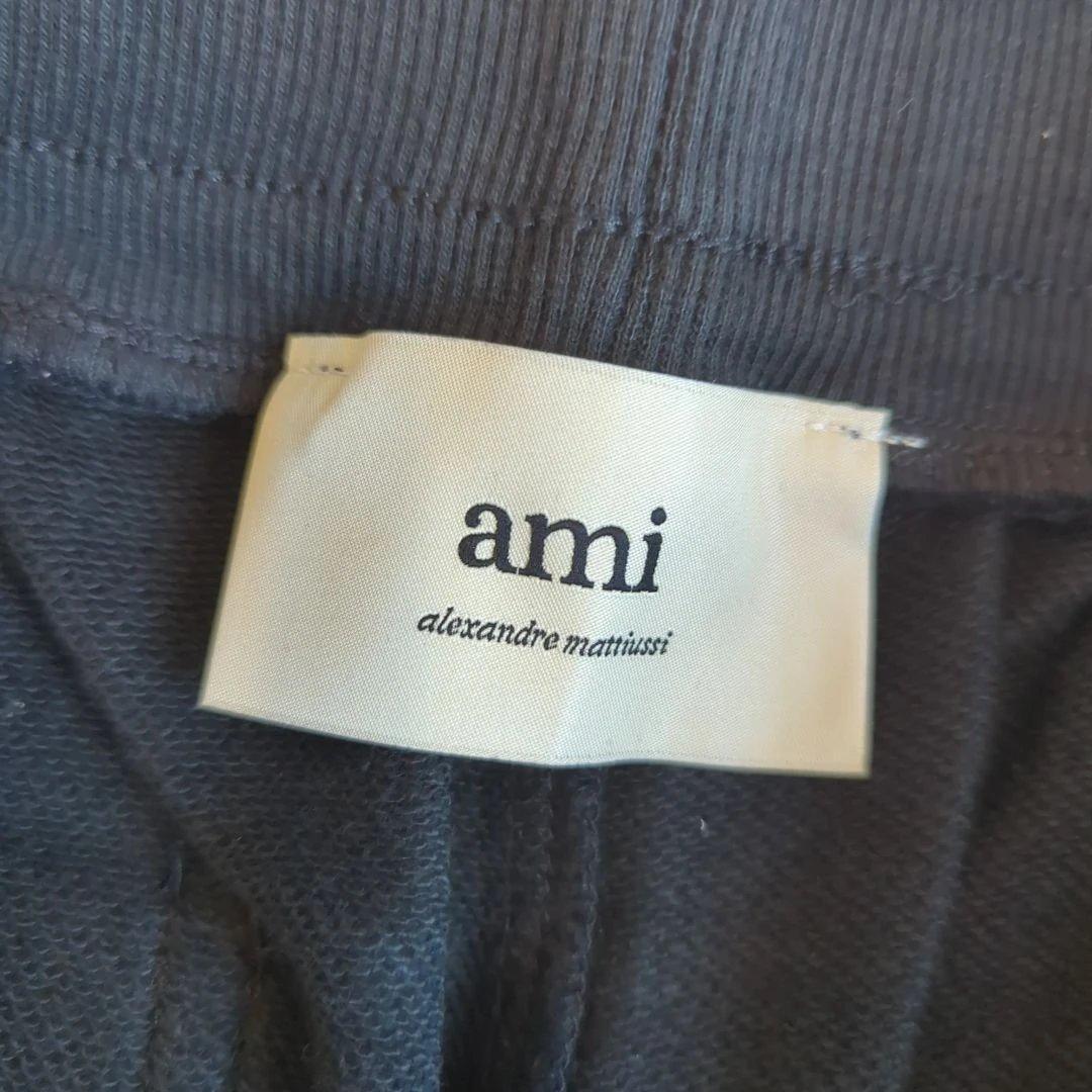 【新品】AMI PARIS アミパリス スウェットパンツ 黒 L ハート刺繍