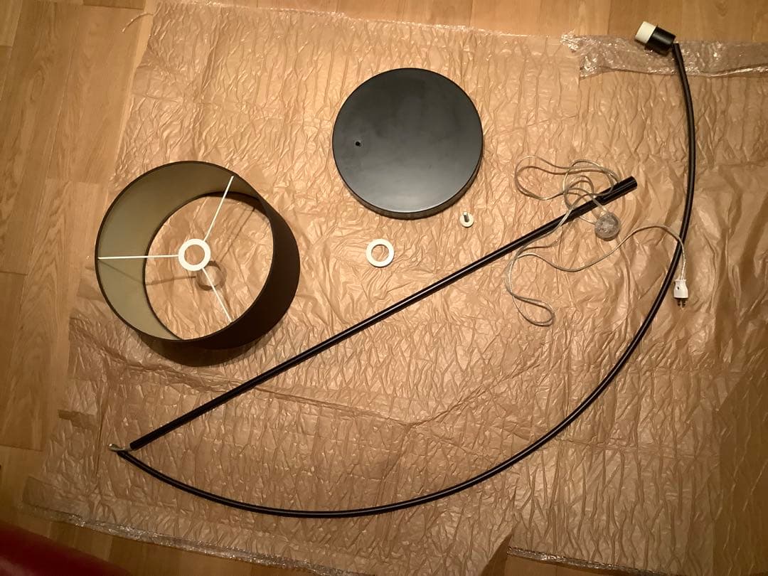 フロアスタンドライト　ブラック　デンマーク