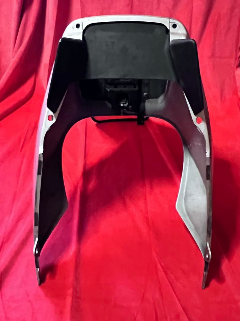 値下げ　GSX400S カタナ 純正　アッパーカウル SUZUKI