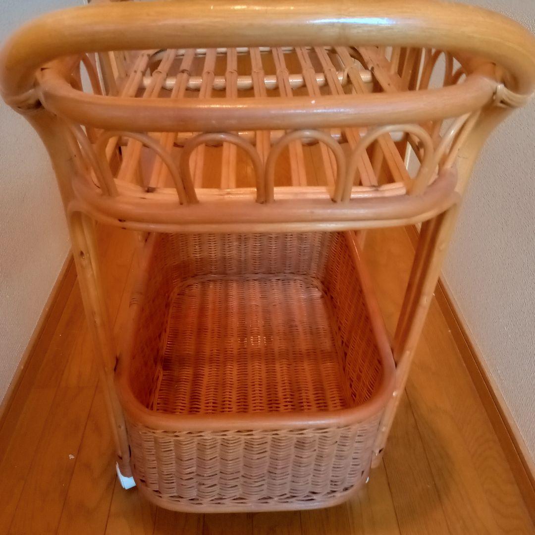 ​【籐/ラタン家具】キャスター付 2段ワゴン 収納バスケット付