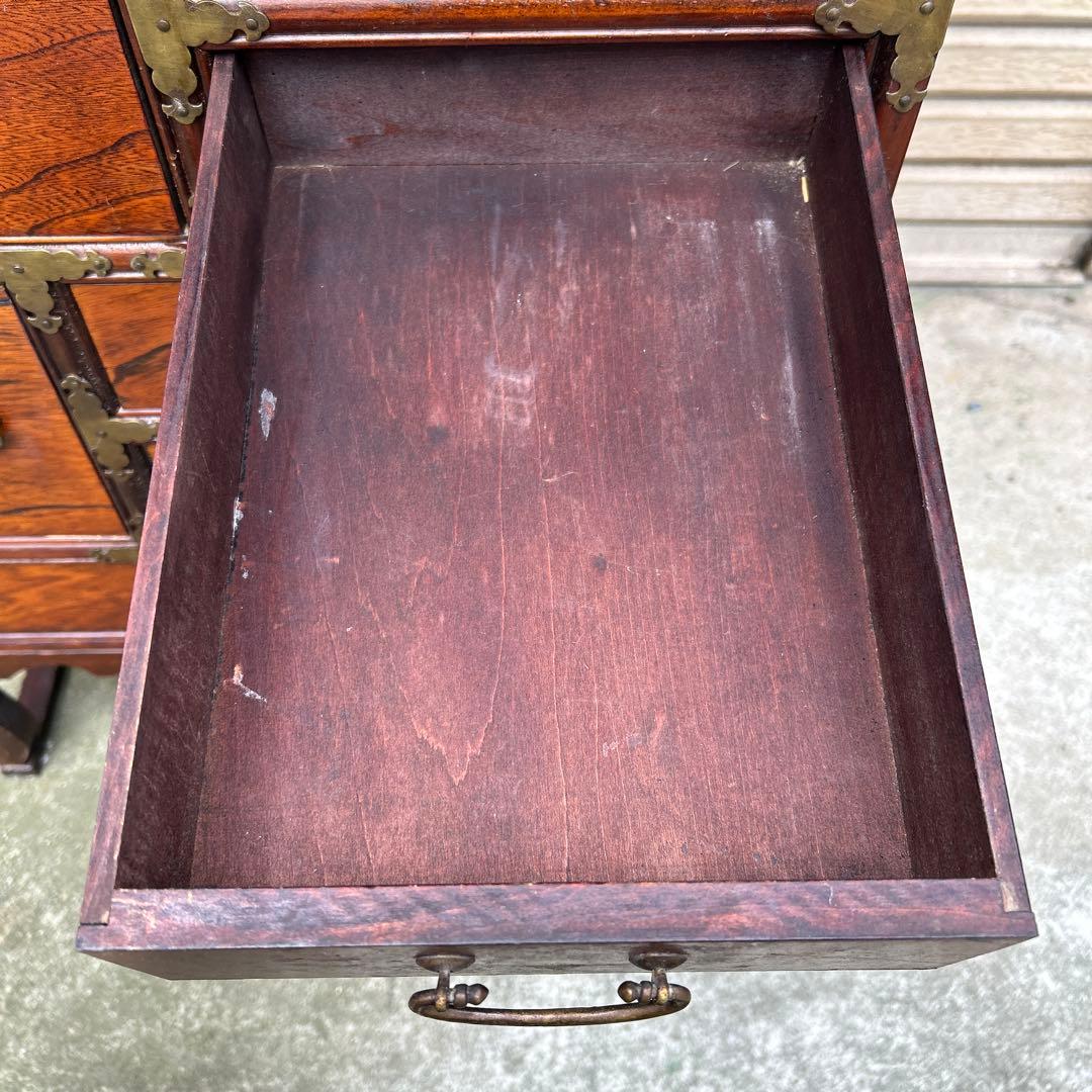 李朝家具　アンティーク　真鍮金具　脚付　キャビネット　薬箪笥　古民具