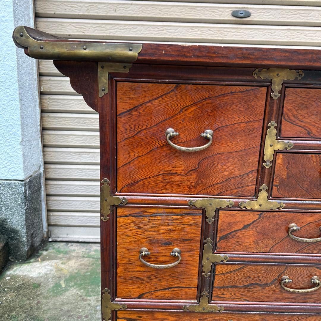 李朝家具　アンティーク　真鍮金具　脚付　キャビネット　薬箪笥　古民具