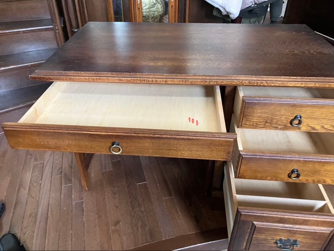 木製ダークブラウンデスク 引き出し3つ付き
