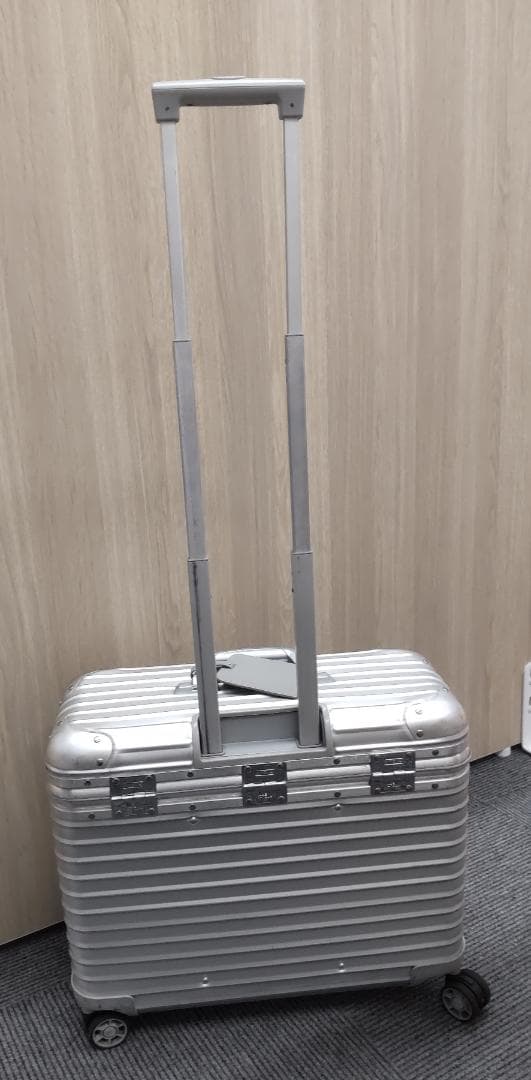 RIMOWA リモワ 4輪 Pilot Multiwheel パイロット