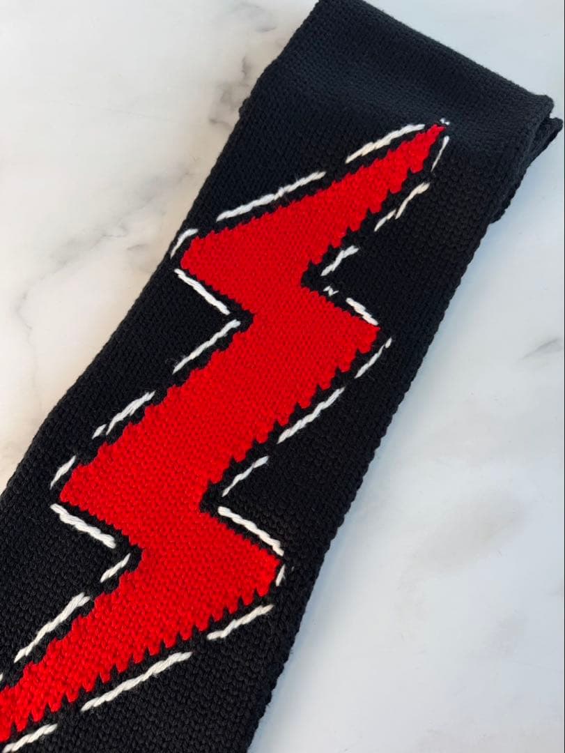 PRADA プラダ サンダー マフラー ブラック