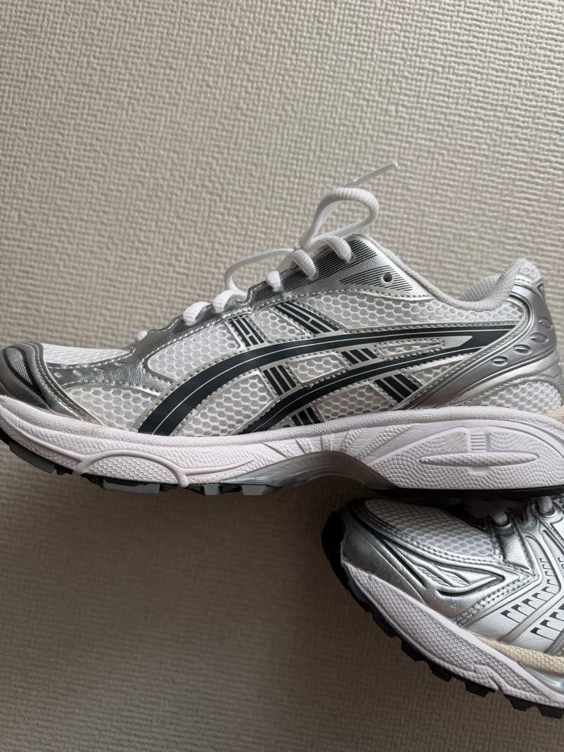 【美品】ASICS GEL-KAYANO14 26.5cm