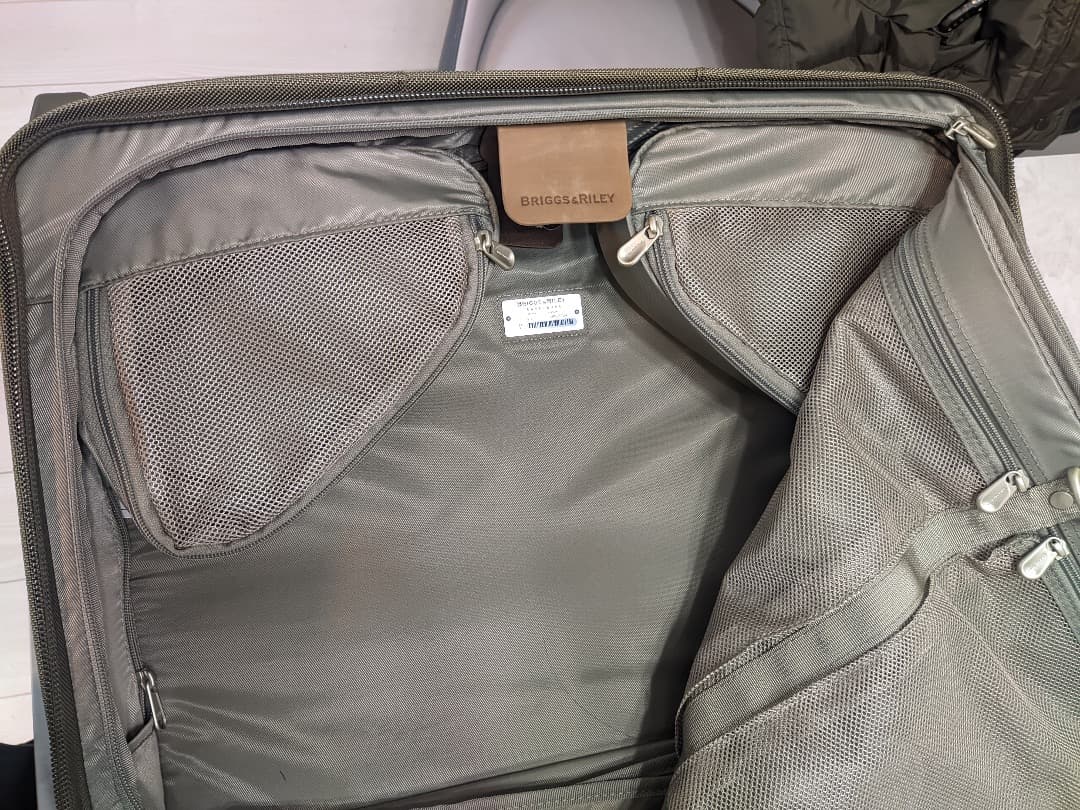 定価14万円・[Briggs & Riley] ガーメントバッグ ベースライン