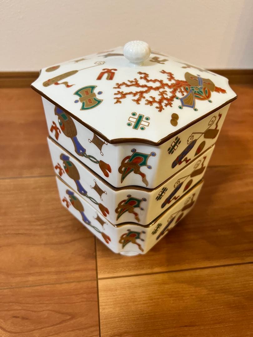 有田焼　三段重