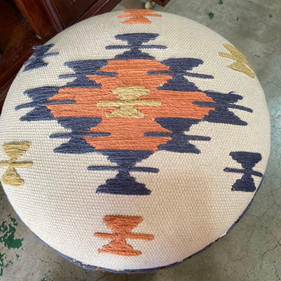 アンティーク・北欧風・木製脚付きスツール N e works