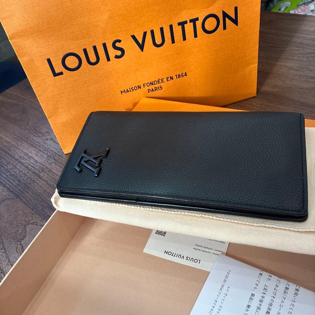 ルイ・ヴィトン （Louis Vuitton）のブラザ・ウォレット（長財布）