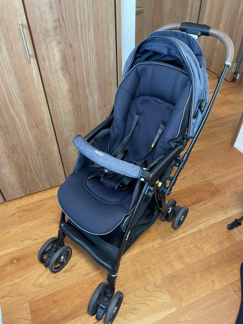 アップリカ　A型ベビーカー　ラクーナクッションフリー