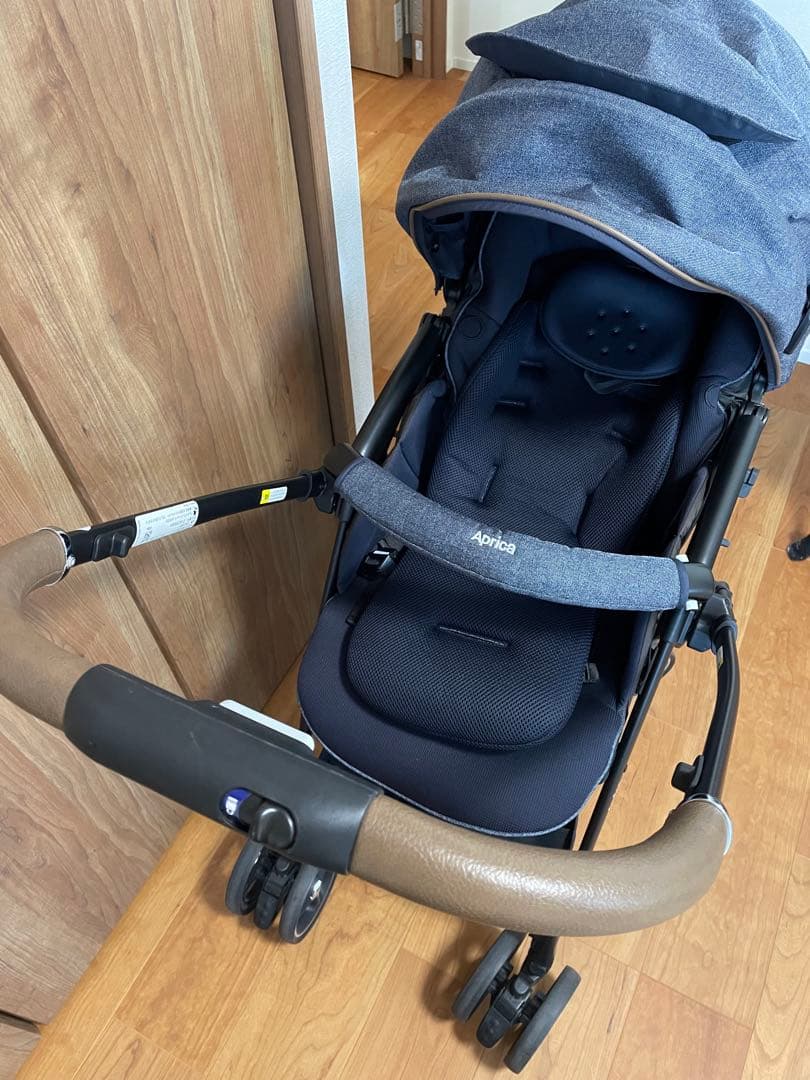 アップリカ　A型ベビーカー　ラクーナクッションフリー