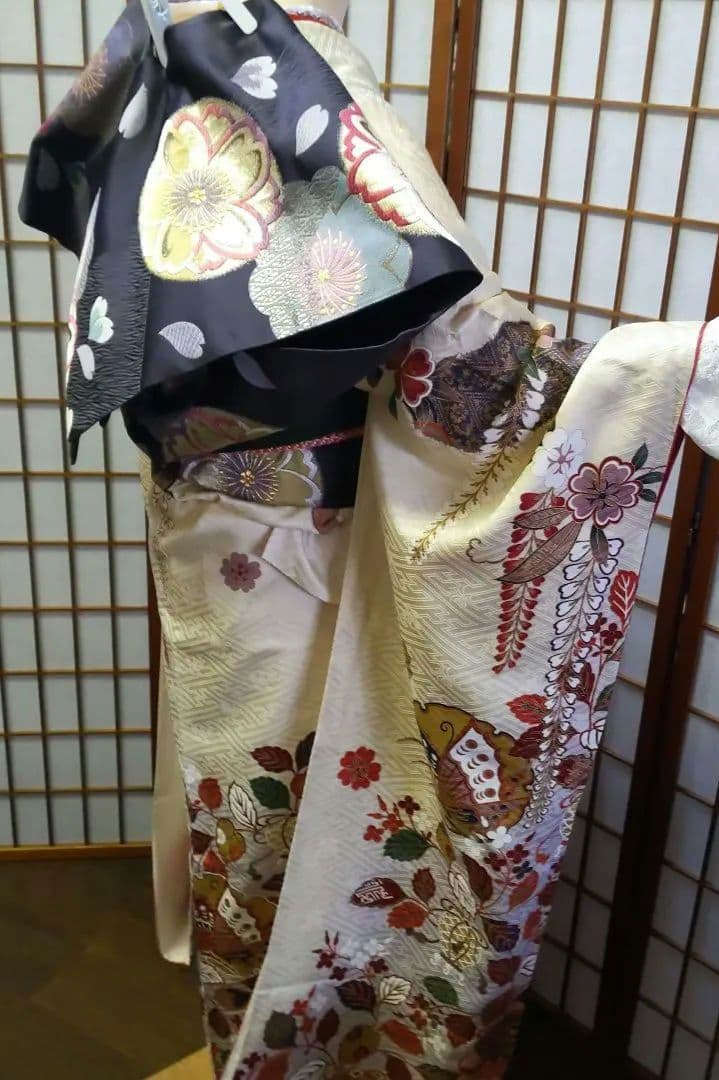 456 アイボリー　古典柄　正絹振袖7点フルセット　成人式卒業式謝恩会結婚式