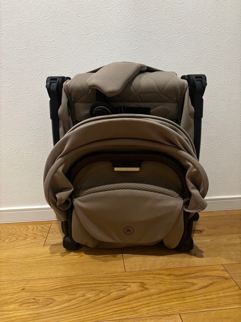 エコメルカリ便★silver cross CLIC ベビーカー　コンパクト