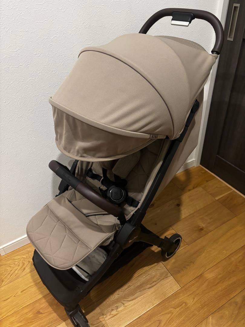 エコメルカリ便★silver cross CLIC ベビーカー　コンパクト