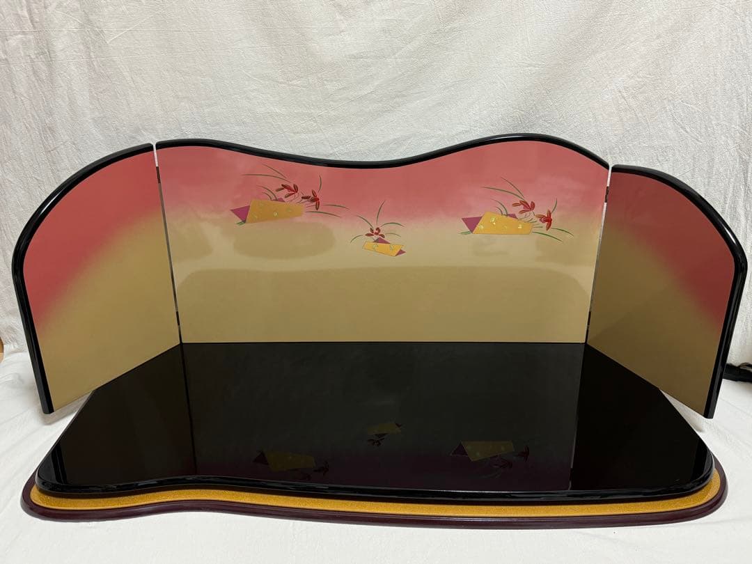 雛人形　飾り台　屏風　人形の秀月　平安絵巻雛