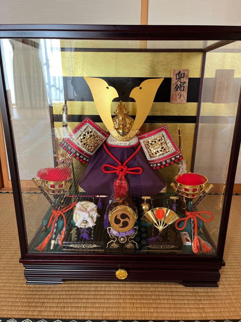 【美品送料込み】五月人形　兜飾　ガラスケース入　こどもの日