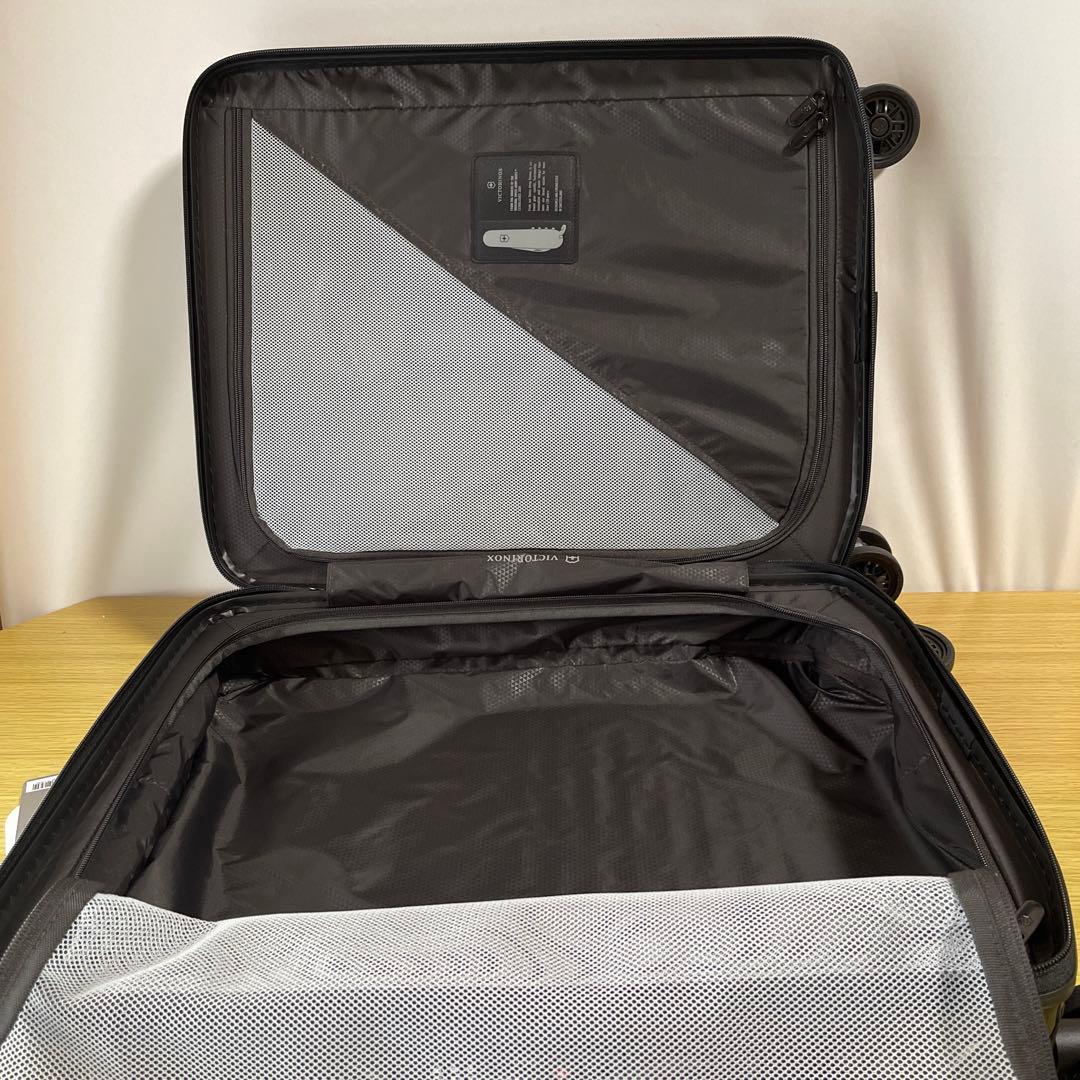 【VICTORINOX/ビクトリノックス】超軽量キャリーケース 機内持ち込み可