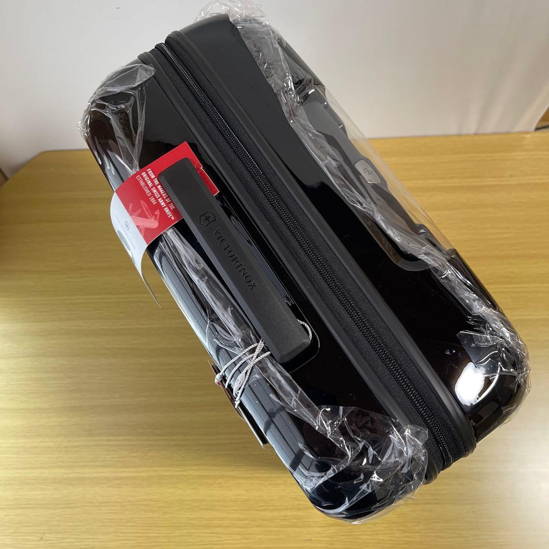 【VICTORINOX/ビクトリノックス】超軽量キャリーケース 機内持ち込み可