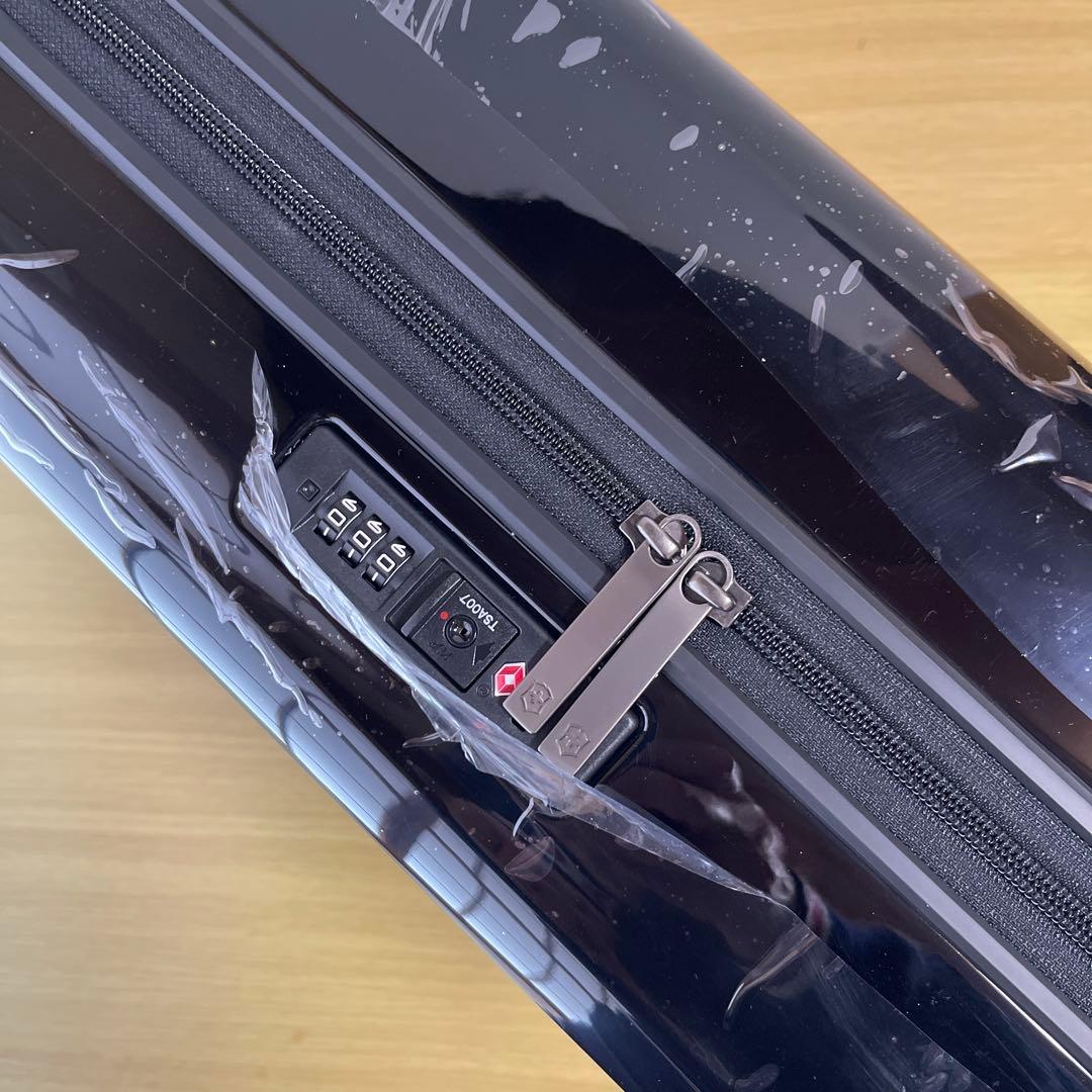 【VICTORINOX/ビクトリノックス】超軽量キャリーケース 機内持ち込み可